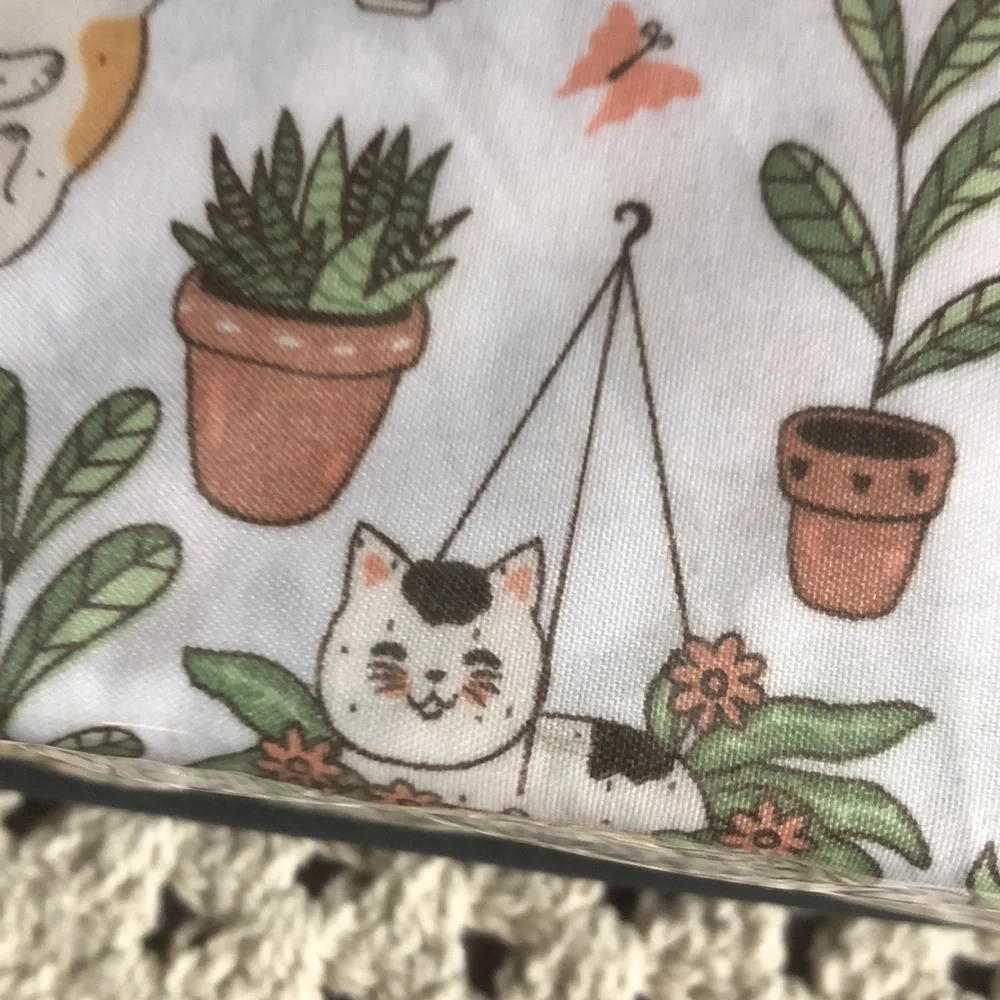Cozy Companions Cat and Plants Print Sheet Set - QUEEN